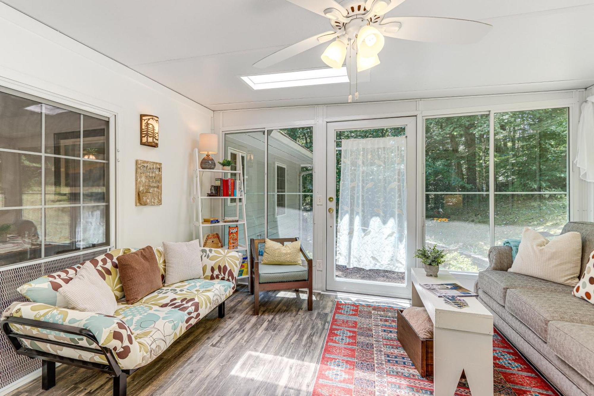 Pet-Friendly Home With Hot Tub In Blue Ridge! Exterior foto