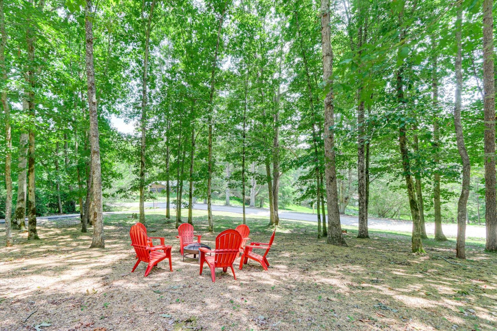 Pet-Friendly Home With Hot Tub In Blue Ridge! Exterior foto