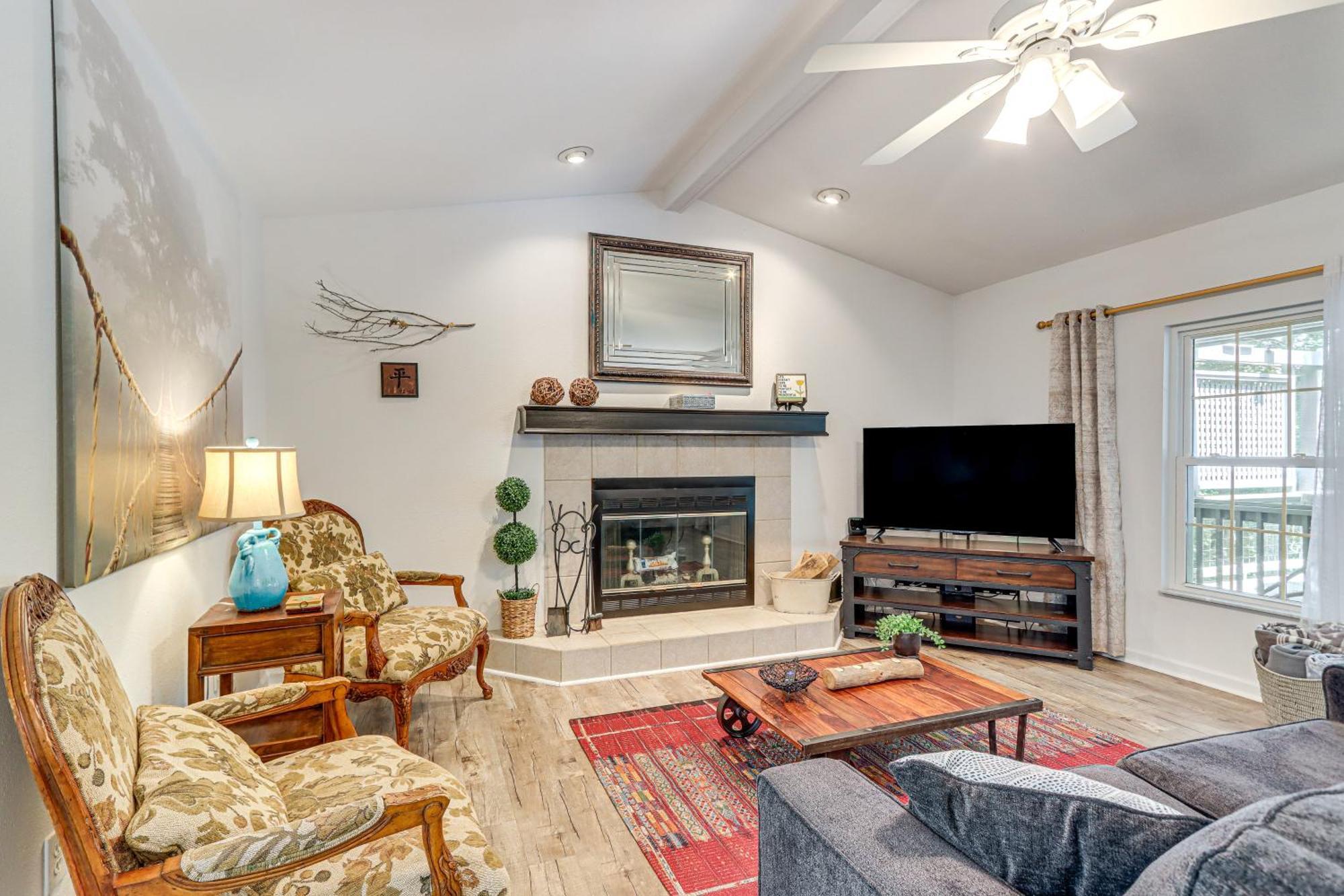 Pet-Friendly Home With Hot Tub In Blue Ridge! Exterior foto