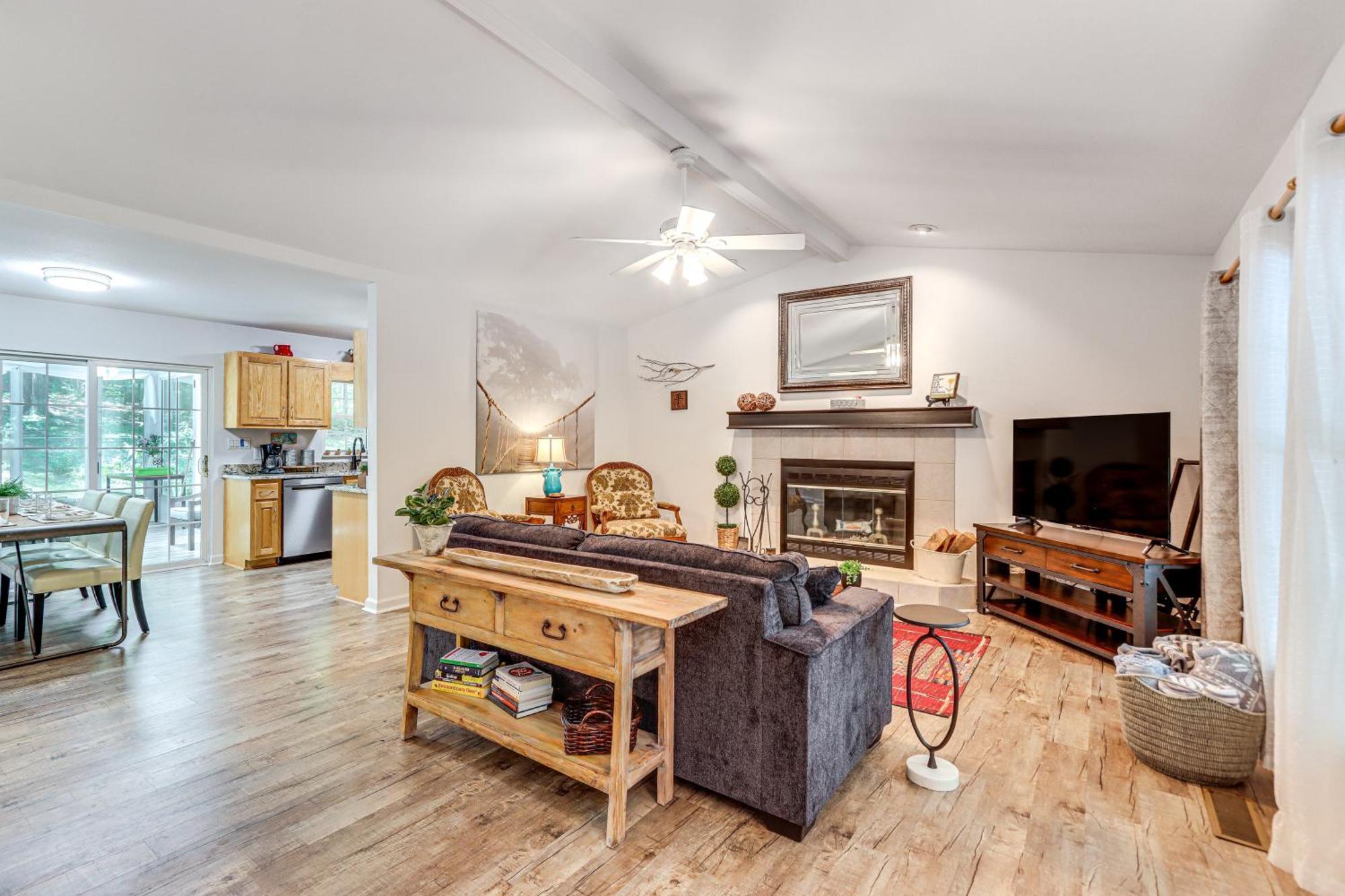 Pet-Friendly Home With Hot Tub In Blue Ridge! Exterior foto
