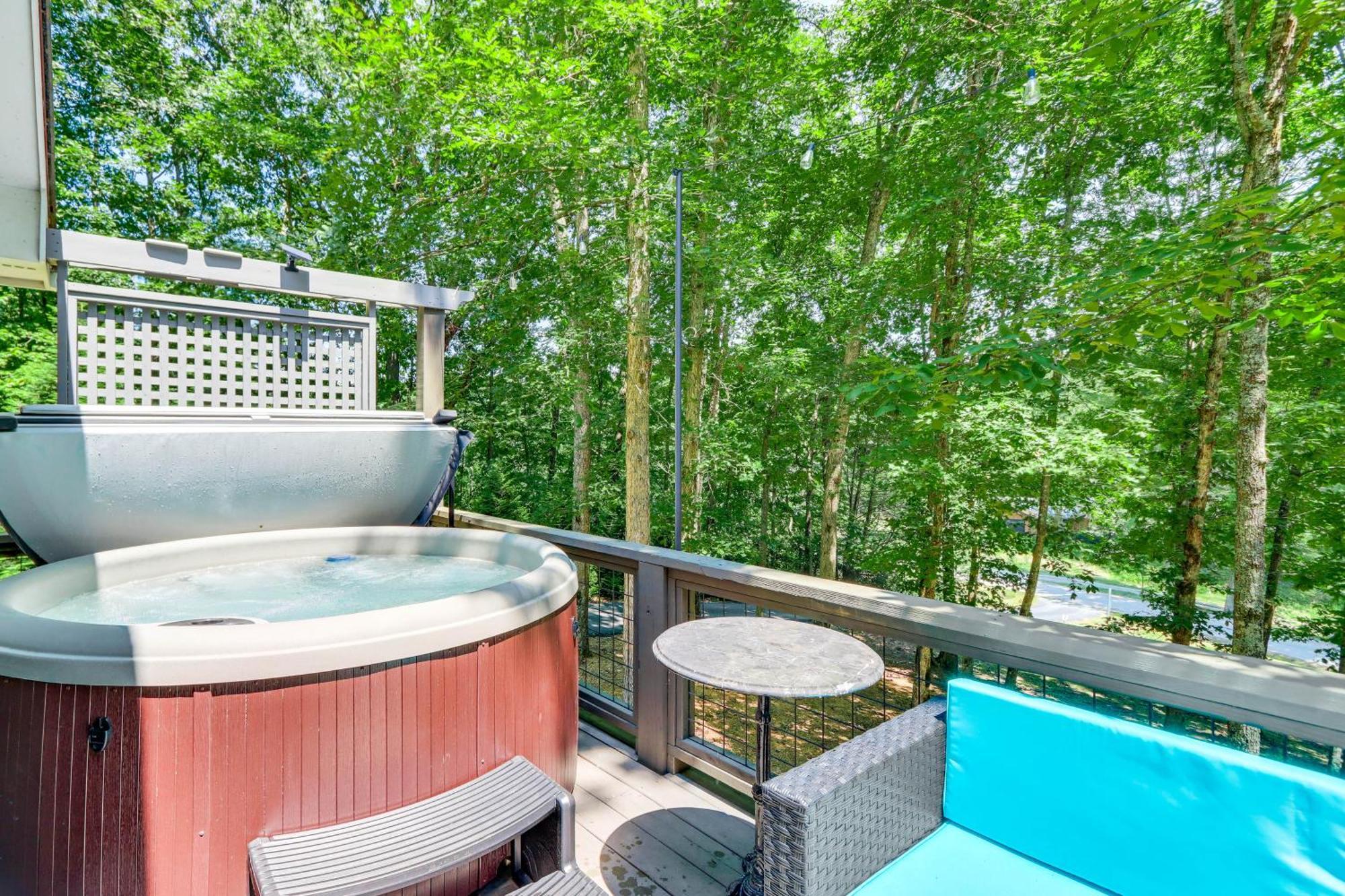 Pet-Friendly Home With Hot Tub In Blue Ridge! Exterior foto